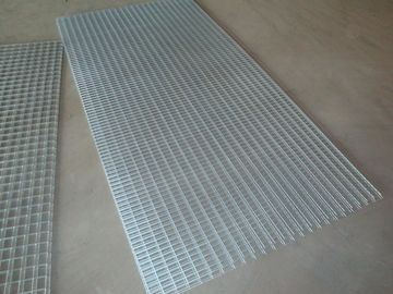 China Easy Setting Up Weld Mesh Fence Panels 2x2 Inch Hole Size With 6 Gauge Hardware Cloth supplier