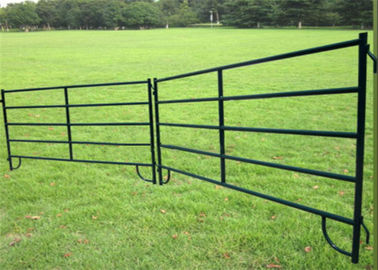 China Anti Rust Portable Cattle Corrals , Heavy Duty Cattle Corral Panels Long Working Life supplier