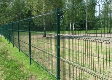 China Hot Dipped Galvanized Welded Wire Mesh Fence For Security And Gardening supplier