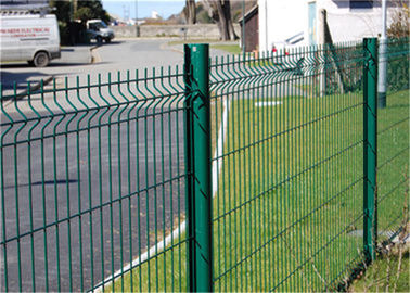 China Outdoor Temporary Galvanized Wire Welded Mesh Fence High Security 3-5mm Diameter supplier