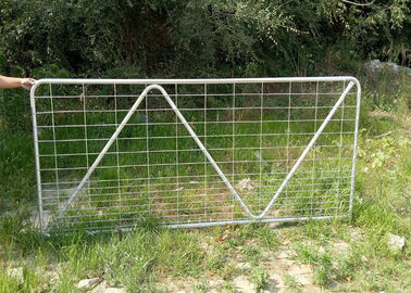 China 32mm 33.4mm Tube Size 12 Foot Livestock Gate Zinc Plated Surface Treatment supplier