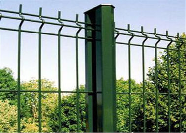 China Vandal Resistant Metal Wire Mesh Fence 50*200mm Hole Size With Attractive Appearance supplier