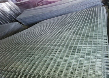 China Hot Dipped Galvanized Welded Wire Mesh Panels Firm Structure For Runway Enclosures supplier