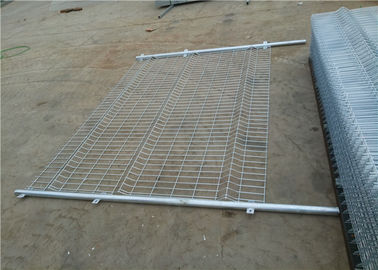 China Curved 3d Wire Mesh Panels , Farm Mesh Fencing With Various Shape Posts supplier
