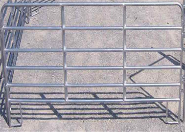 China Easy Handling Livestock Fence Panels With Smooth Welding Spot Finishment supplier