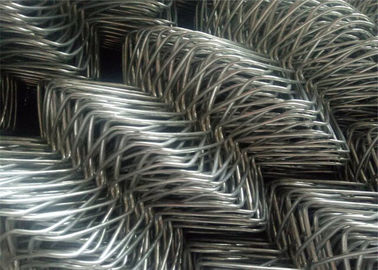 China Non Corrosive Galvanized Knuckled Chain Link Wire Mesh For Fence 0.5m-2m Width supplier