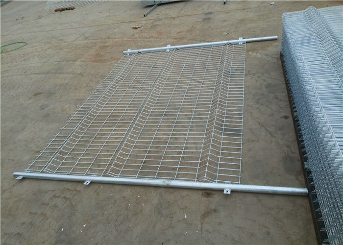 Curved 3d Wire Mesh Panels , Farm Mesh Fencing With Various Shape Posts