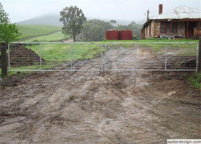 1500MM Height I Stay Farm Gate Fence With 5mm Galvanized Wire Diameter