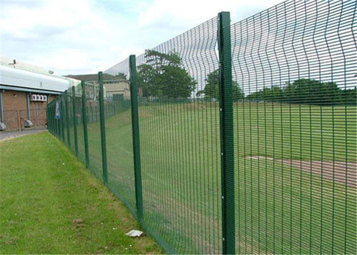 Powder Coated / Galavnized Welded Wire Mesh Fence 6FT For Farm Green Color